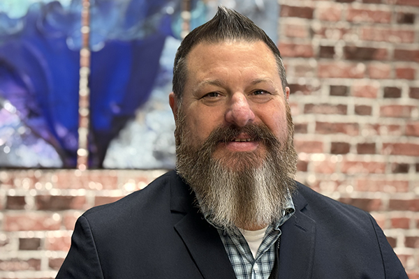 Bob Estes Headshot